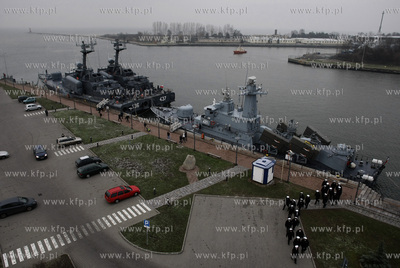 Gdansk. Okrety - ORP Metalowiec, ORP Rolnik i ORP Orkan...