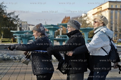 Zajecia z nordic walking grupy gdynskiego Centrum Aktywnosci...