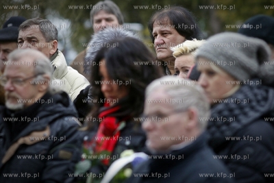 Gdansk. Cmentarz lostowicki. Pogrzeb perkusity zespolu...