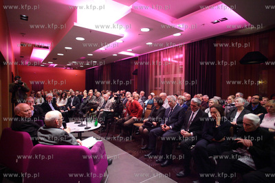 Hotel Heweliusz w Gdansku. XXI Salon Mlodopolski im....