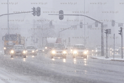Gdansk. Aleja Zwyciestwa.Trudne warunki drogowe spowodowane...