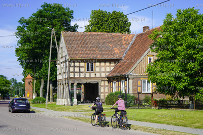 Ostaszewo na Żuławach. Dom podcieniowy. 27.06.2021...