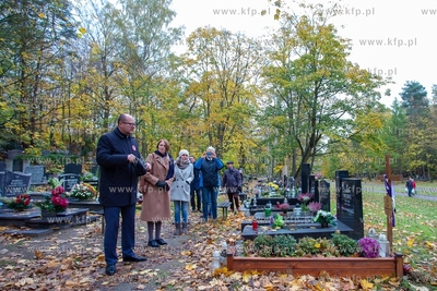 Gdańsk, Cmentarz Srebrzysko. Prezentacj projektu Znani-Niezapomniani....