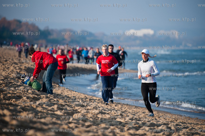 Gdansk. Plaza w Brzeznie. Gdansk Biega 2011.
Na start...