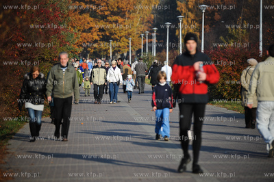 Gdansk. Promenada spacerowa w Brzeznie
06.11.2011
fot....