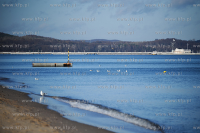 Sopot. Sloneczny dzien na plazy.
09.12.2011
fot....