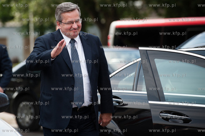 Gdansk. Prezydent RP Bronislaw Komorowski, ktory przyjechal...