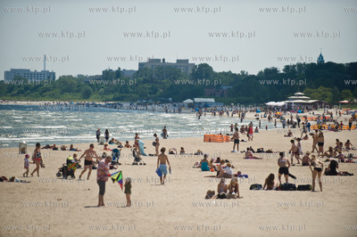 Sloneczny i upalny dzien na plazy w Sopocie.
23.05.2014
fot....