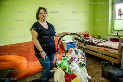 Gdansk. 8-letni Pawela, cierpiacy na rdzeniowy zanik...