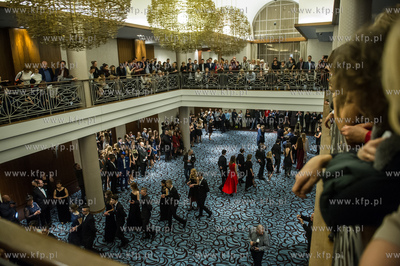 Sopot. Centrum konferencyjne hotelu Sheraton. Studniowka...