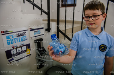 Gdansk. Niepubliczna Szkola Podstawowa Sokrates. Ufundowana...