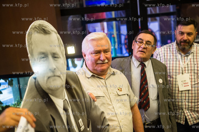 Gdansk. Europejskie Centrum Solidarnosci. Spotkanie...