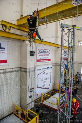 Gdańsk. Centrum Technik Wysokościowych Rojam. Pierwsze...