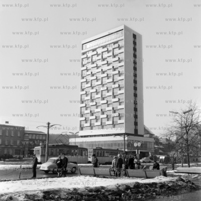 Wiezowiec Olimp na Aleji Grunwaldzkiej w Gdansku Wrzeszczu....