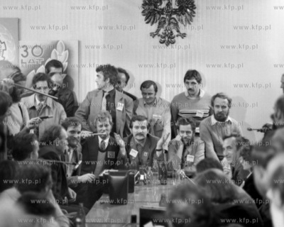 Kraków 19.X.1980 r.
Konferencja prasowa przedstawicieli...