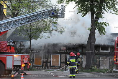 Pozar przy ulicy Traugutta 66.
21.05.2011
fot. Marcin...