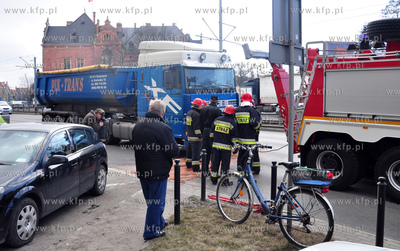 Gdansk. Wypadek na ul. Waly Jagiellonskie. Kierowca...
