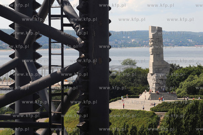 Gdansk. Nabrzeze Obroncow Westerplatte. Zbudowany w...