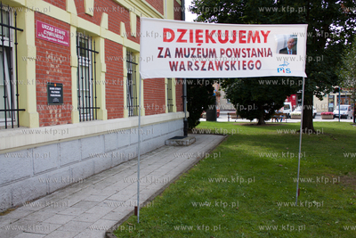 O godzinie "W" przy Ratuszu Staromiejskim na Starogardzkim...