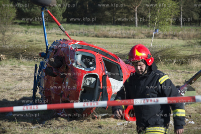 W miejscowosci  Czysta k. Smoldzina rozbil sie helikopter....