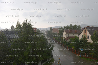 Gwaltowna burza z gradem przeszla nad Rumia.
24.05.2014
Fot....