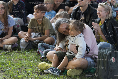 Gdańsk. Festiwal teatrów Ulicznych FETA. Dansk Rakkerpak...