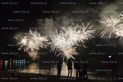 LOTOS Gdynia Aerobaltic 2019. Pokazy wieczorno-nocne...