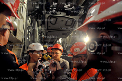 Zwiedzanie 400 m tunelu wierconego przez maszyne TBM...