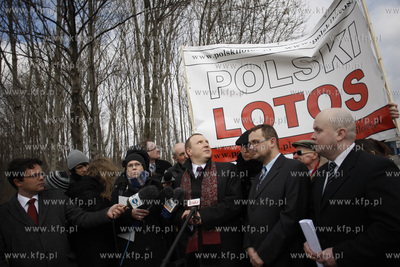 Gdansk. Konferencja prasowa Jacka Kurskiego, ktory...