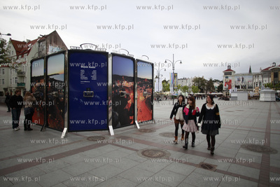 Sopot. Instalacja artystyczna Wojtka Radtke, na ul....