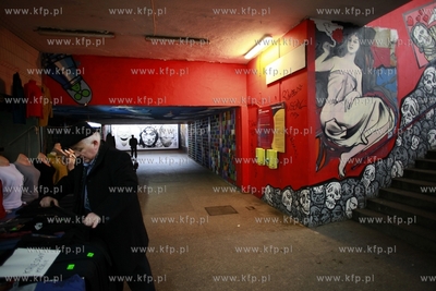 Dworzec kolejowy Gdansk Wrzeszcz. Przejscie na perony.
28.12.2011
fot....