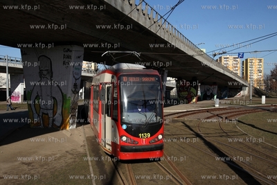 Tramwaj na Węźle Kliniczna w Gdańsku.
17.02.2015
fot....