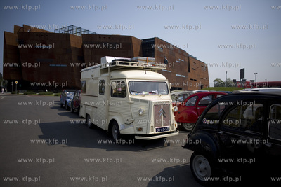 Gdańsk. Samochody marki citroen ze Światowego Zlotu...