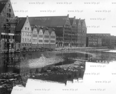 Poludniowa częsc Wyspy Spichrzow od strony Starej...