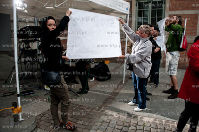 Gdansk. Dlugi Targ. Telewizja CNN International w ramach...