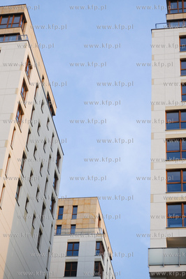 Gdansk. Nowe wiezowce Quattro Towers powstale na miejscu...