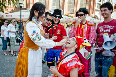 Gdansk. Kampania promujaca truskawke kaszubska. Akcja...