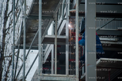 Gdynia. Budowa Infoboxu na skwerze przy ulicy Swietojanskiej...