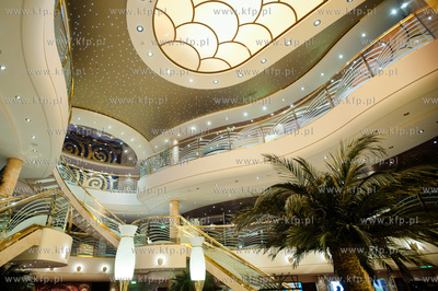 Port w Gdyni. Nabrzeze Francuskie. Wizyta wycieczkowca...