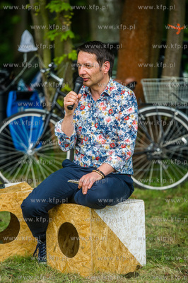 Gdansk. Laka przy Dworze Oliwskim. Weekendowa akcja...