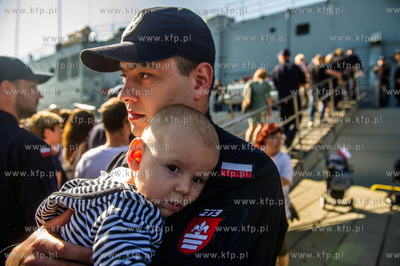 Port Wojenny w Gdyni Oksywiu. Przywitanie powracających...