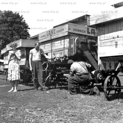 Kontrola stanu technicznego maszyny rolniczej.
1959
0006646z
Fot....