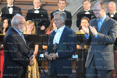 XIII Festiwal Gwiazd w Gdansku. Dwor Artusa - rozdanie...