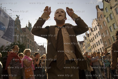 FETA 2008. Przedstawienie Momento. Konsulowie ulicy,...