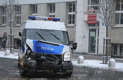 Gdynia. Wypadek, na ul. Swietojanskiej, na wysokosci...