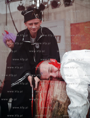 Jedna z atrakcji Jarmarku sw. Dominika byl chrzest...