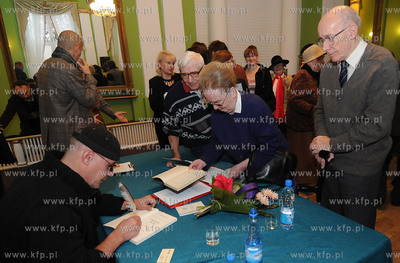 Mariusz Wilk, polski dziennikarz, pisarz, eseista,...