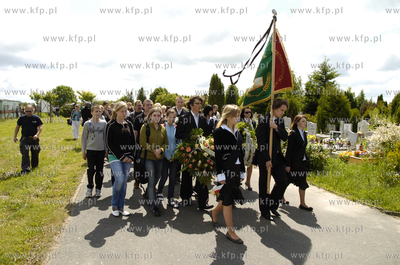 Na Cmentarzu Komunalnym w Slupsku odbyl sie pogrzeb...