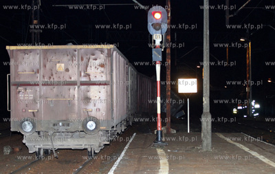 Gdansk, Wrzeszcz. Wykolejenie 8 wagonow z weglem, pociagu...