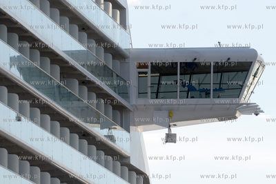 Gdynia. Wycieczkowiec Celebrity Eclipse w Gdyni. 18.06.2014...